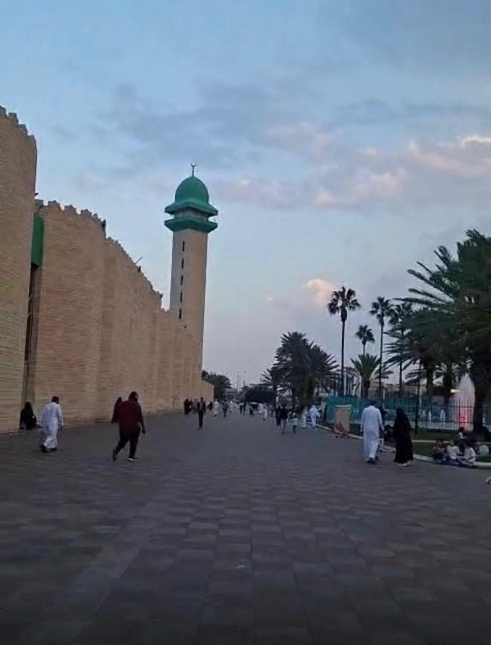 ممشي جامع الملك فهد